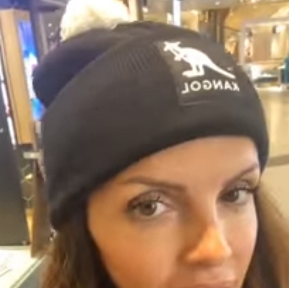 NWT KANGOL x H&M | Pompom Knit Hat - Picture 3 of 4